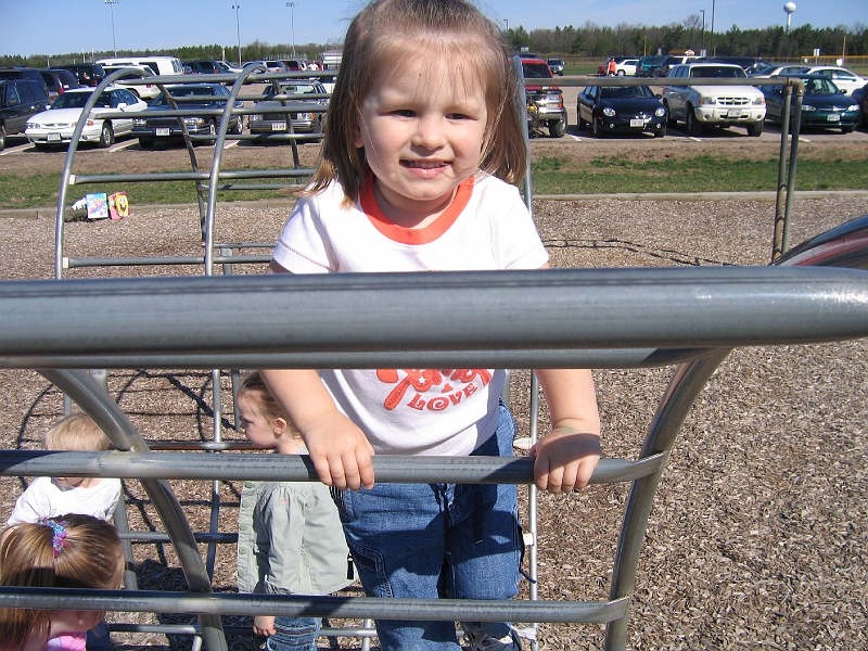 20060430-MaddiePics1-067